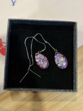 Glitter Resin Teardrop Threader Earrings in Iridescent Pink